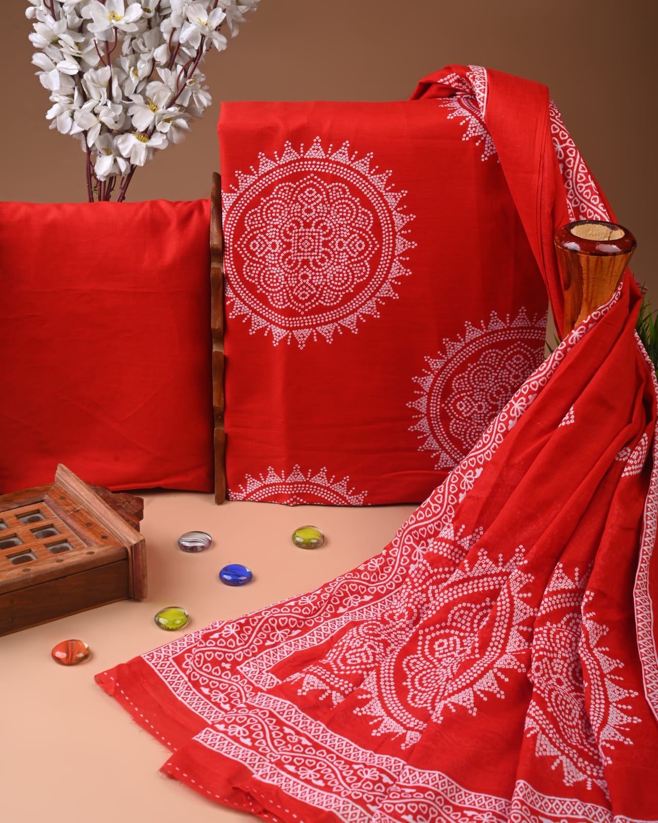 red-hand-block-cotton-suit-dupatta